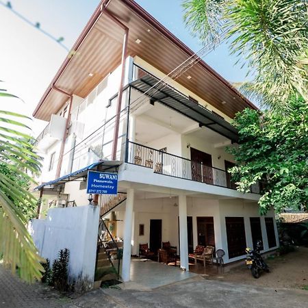 Suwani Pinnawala Homestay Exteriér fotografie
