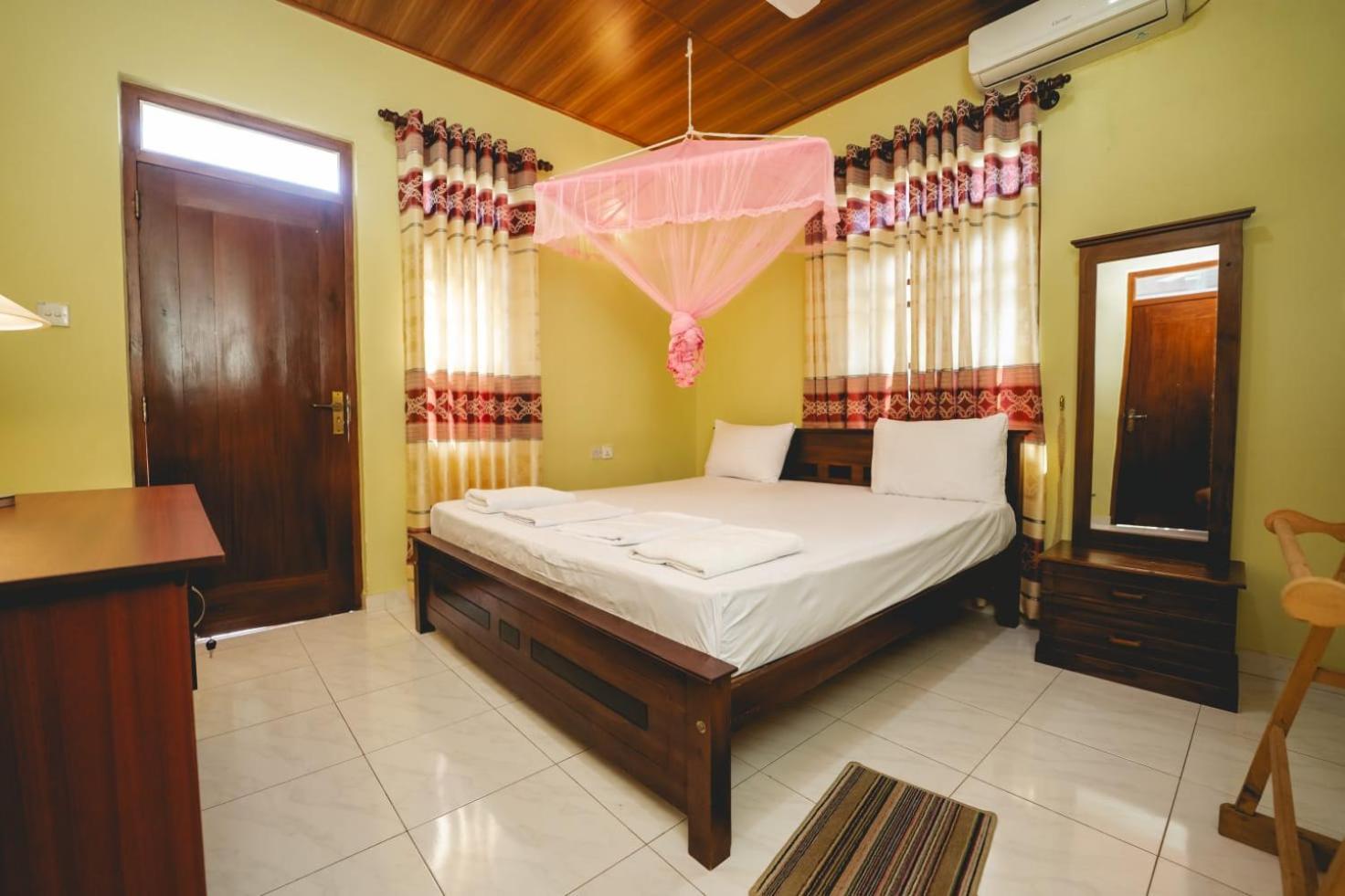 Suwani Pinnawala Homestay Exteriér fotografie