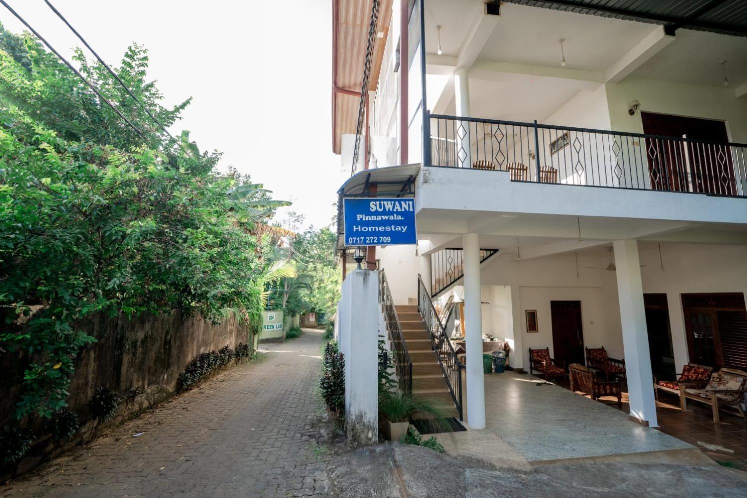 Suwani Pinnawala Homestay Exteriér fotografie