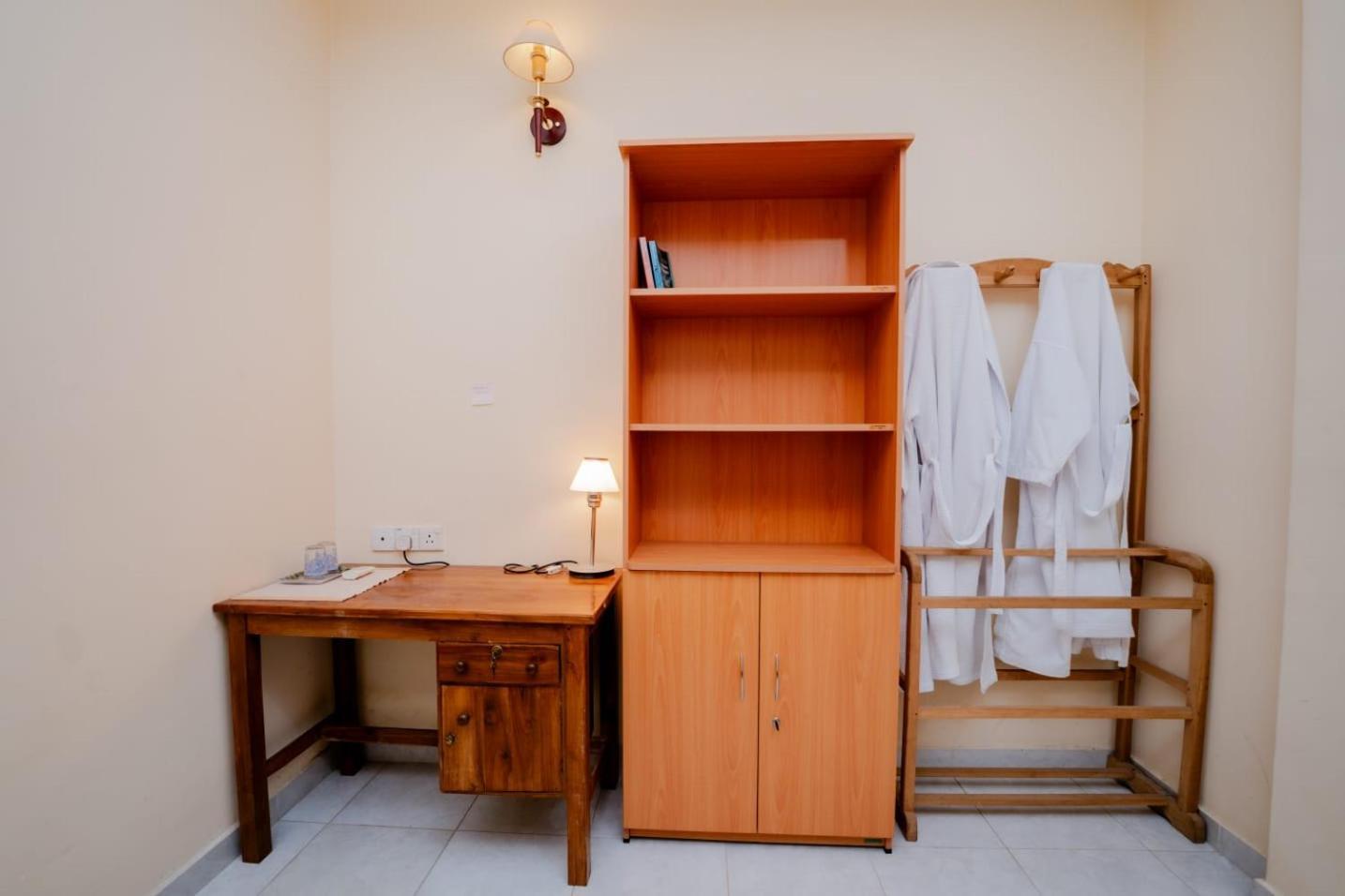 Suwani Pinnawala Homestay Exteriér fotografie