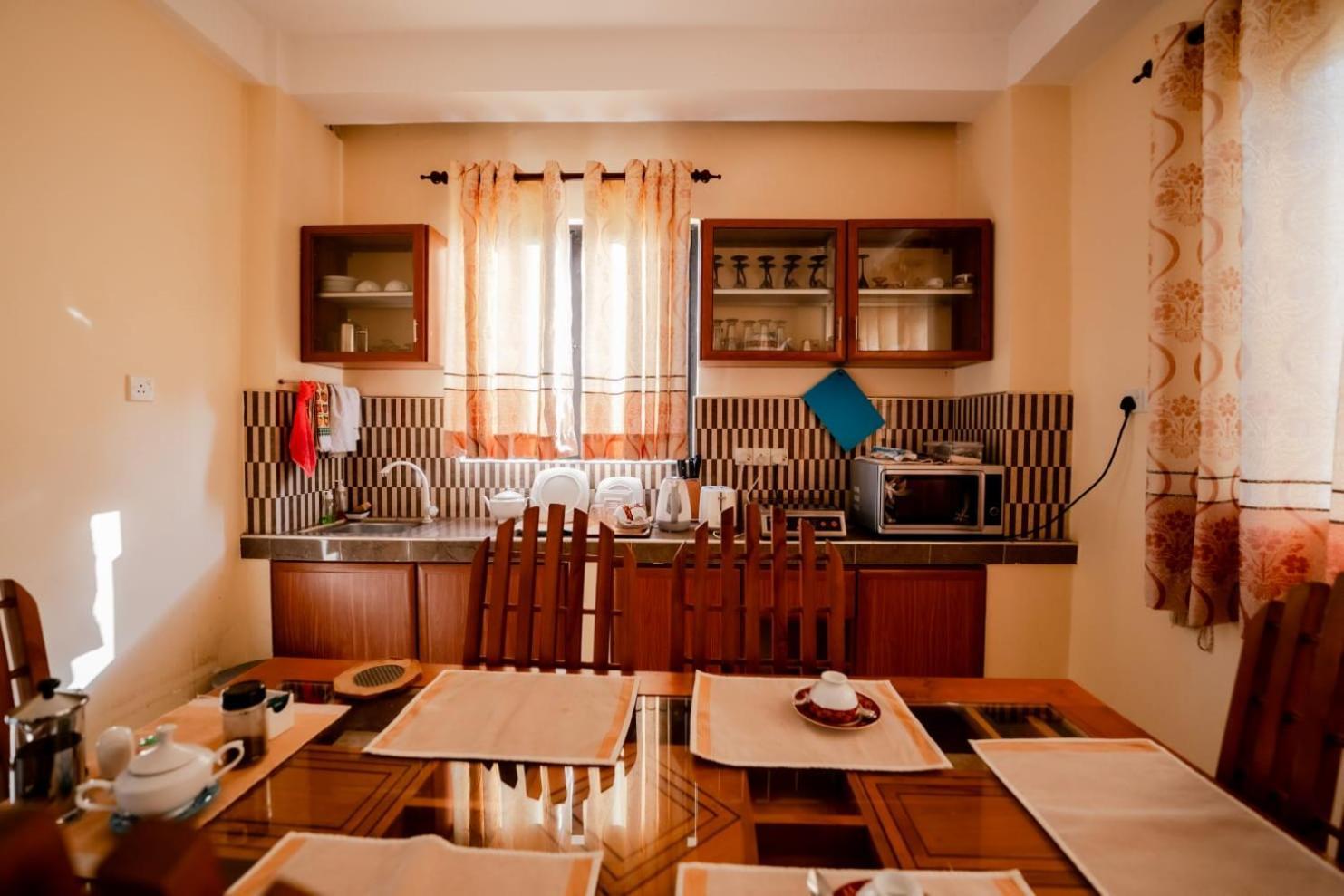 Suwani Pinnawala Homestay Exteriér fotografie